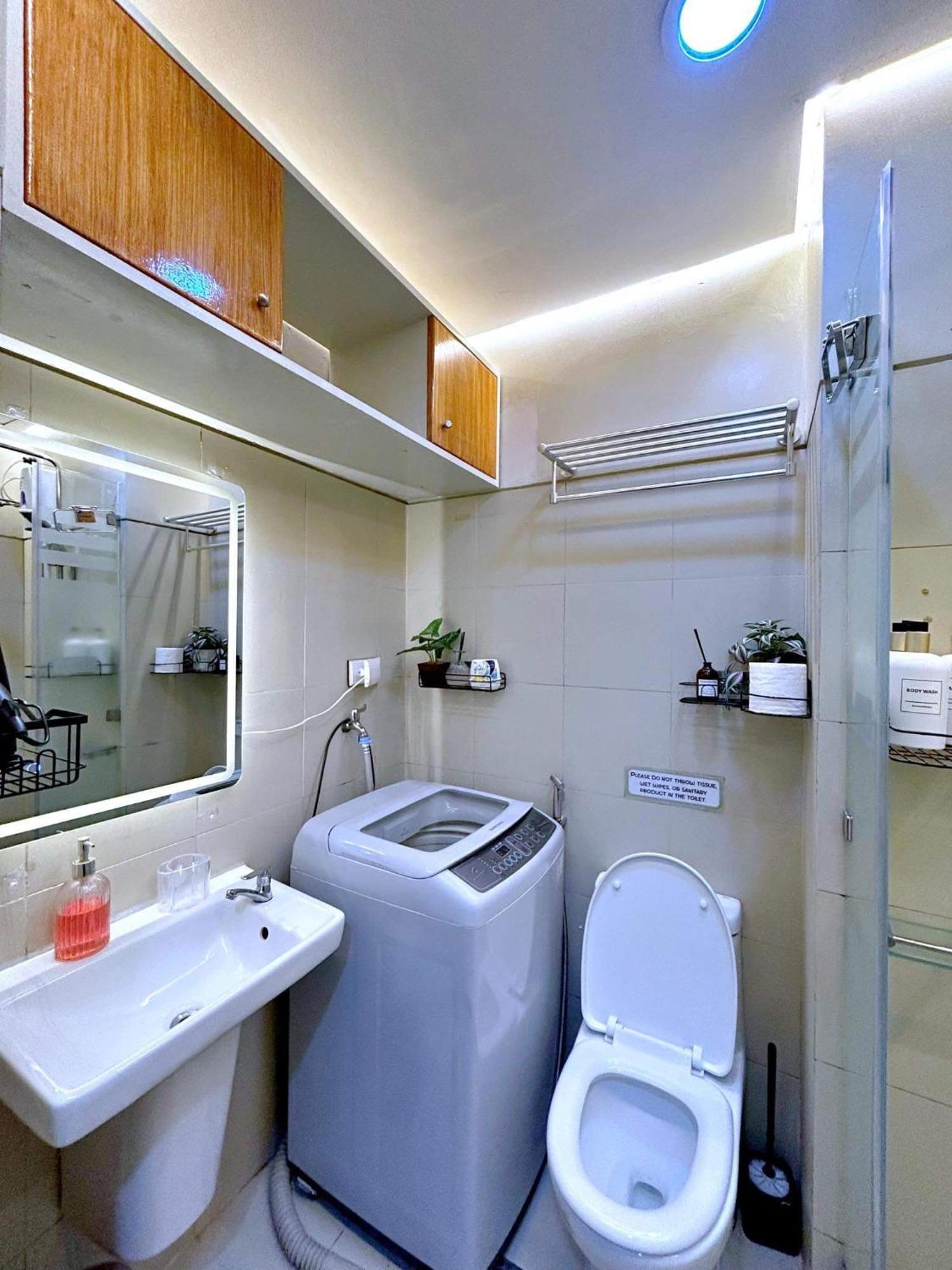 Cozypura Staycation Near Moa, Airport , With Free Fast Wifi, Netflix And Pay Parking Пасай Экстерьер фото