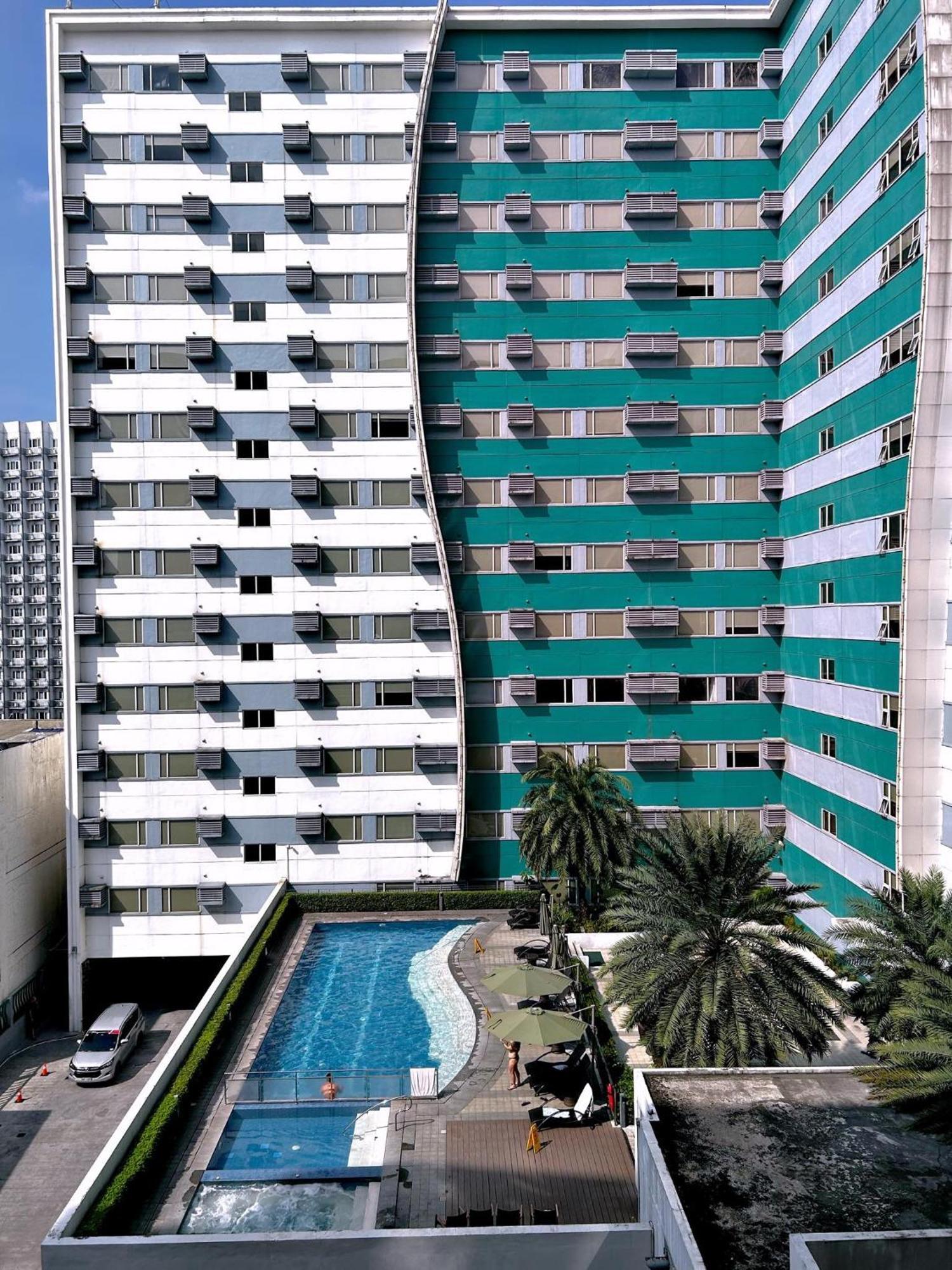 Cozypura Staycation Near Moa, Airport , With Free Fast Wifi, Netflix And Pay Parking Пасай Экстерьер фото